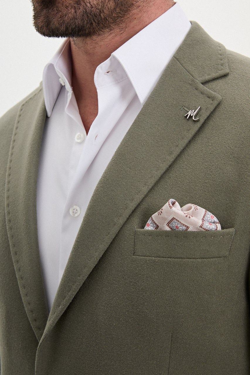 Men's khaki green blazer, lapel detail view
