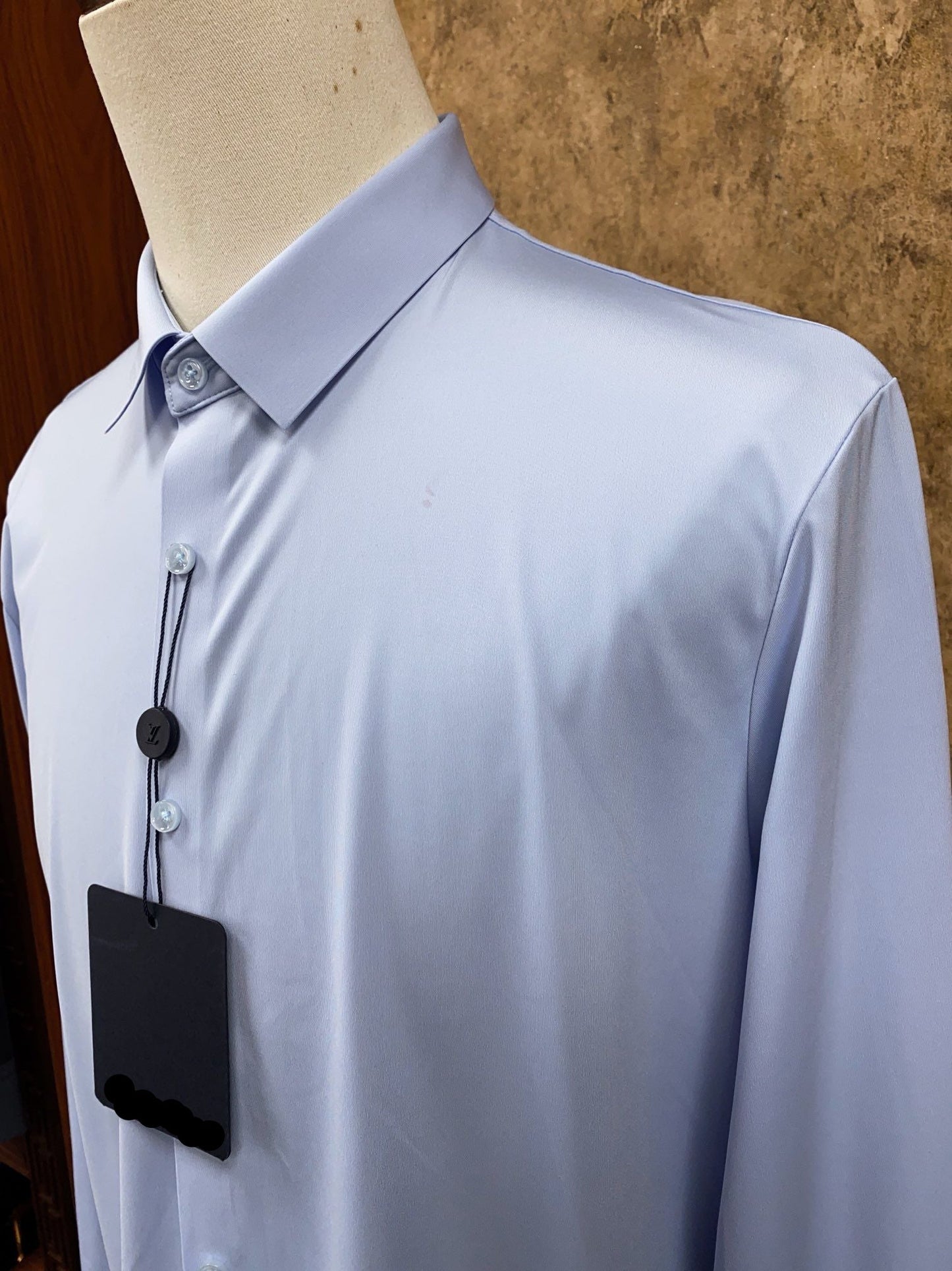 Men’s Light Blue Classic Fit Dress Shirt - SUITHARBOR