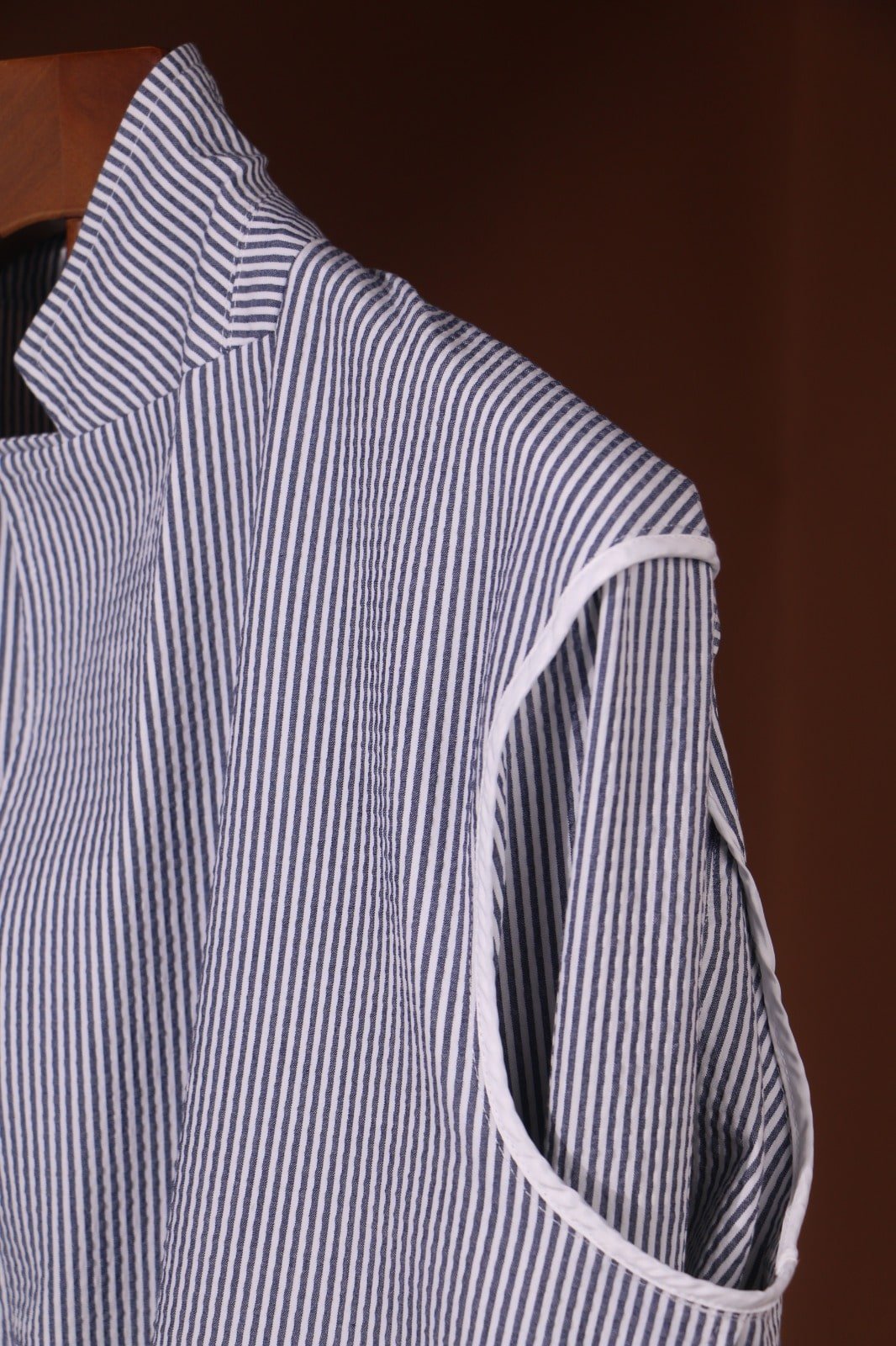 Men’s Navy & White Striped Seersucker Blazer - SUITHARBOR