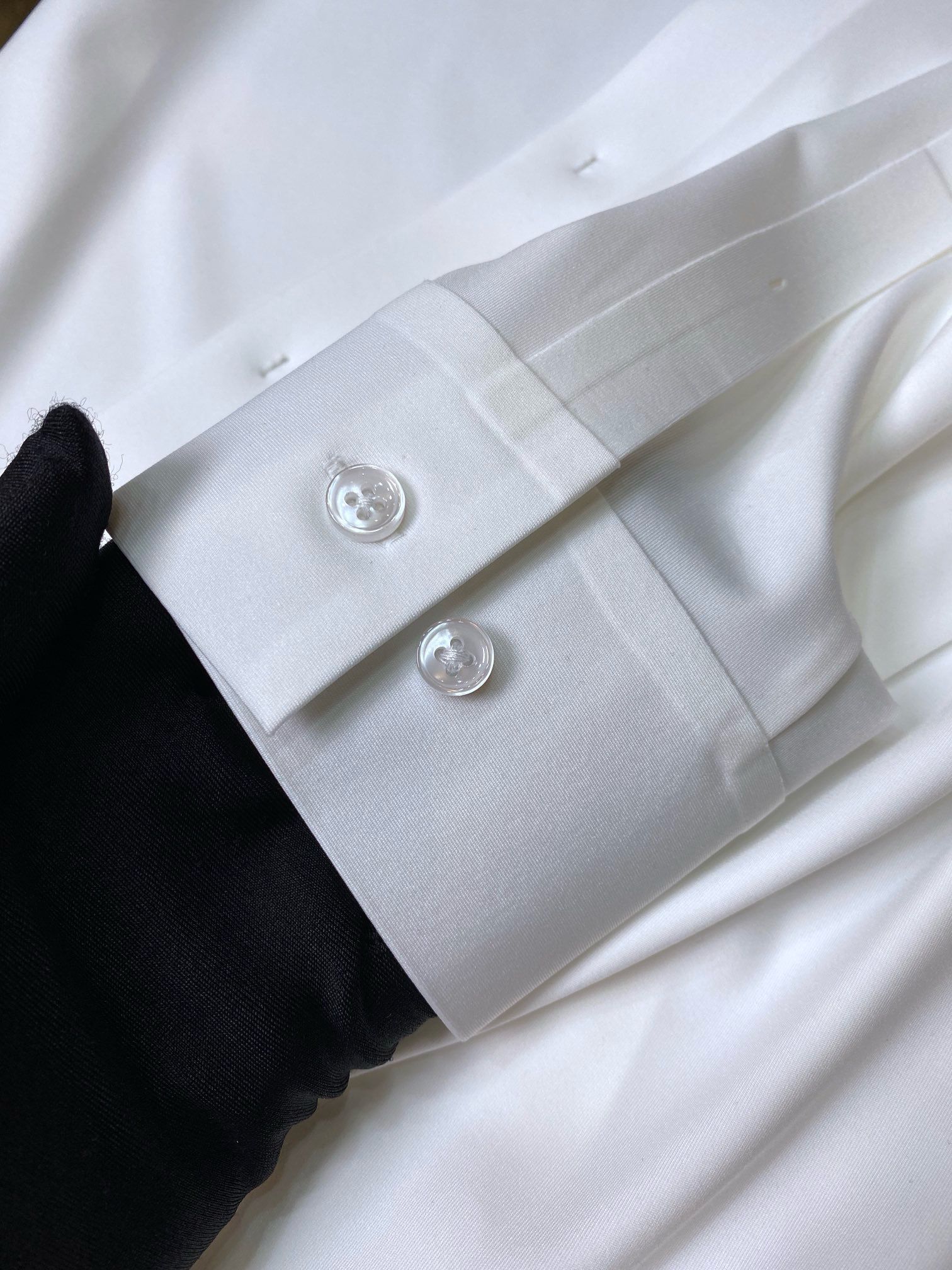 Men’s Pure White Signature Dress Shirt - SUITHARBOR