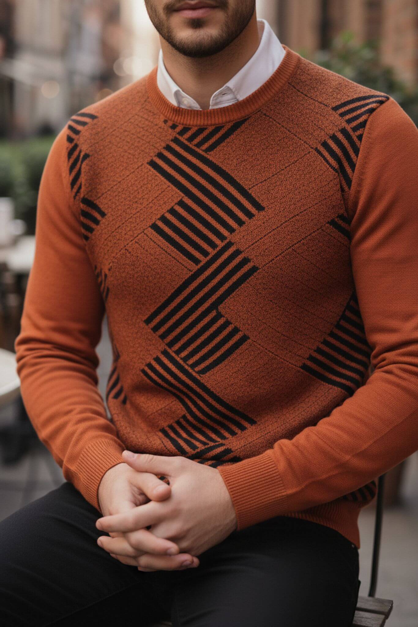 Men's Rust Geometric Pattern Crew Neck Sweater - SUITHARBOR