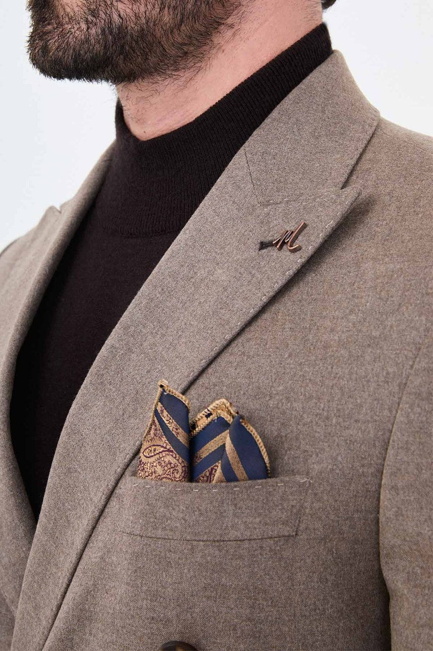 Men's taupe double-breasted two-piece suit lapel detail