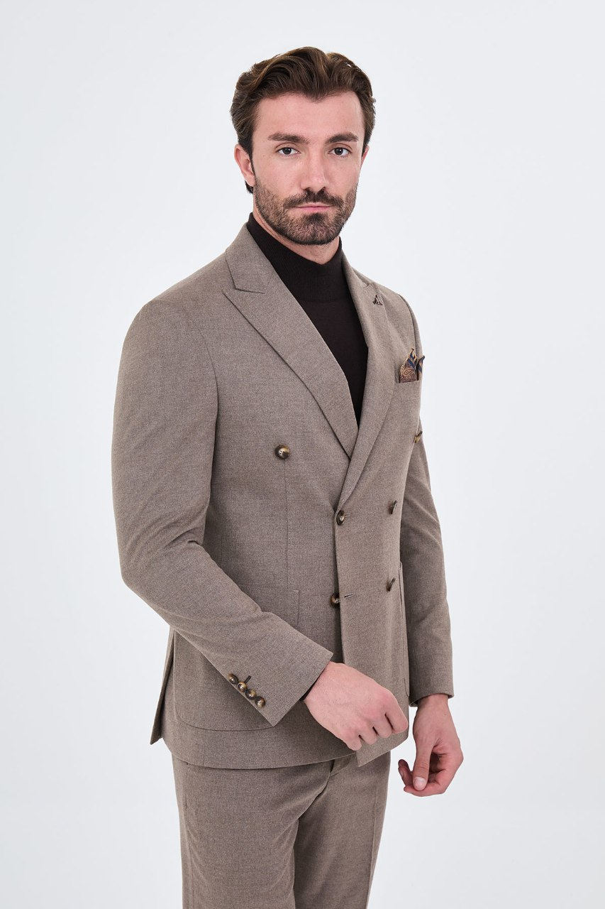 Men's taupe double-breasted two-piece suit jacket styling