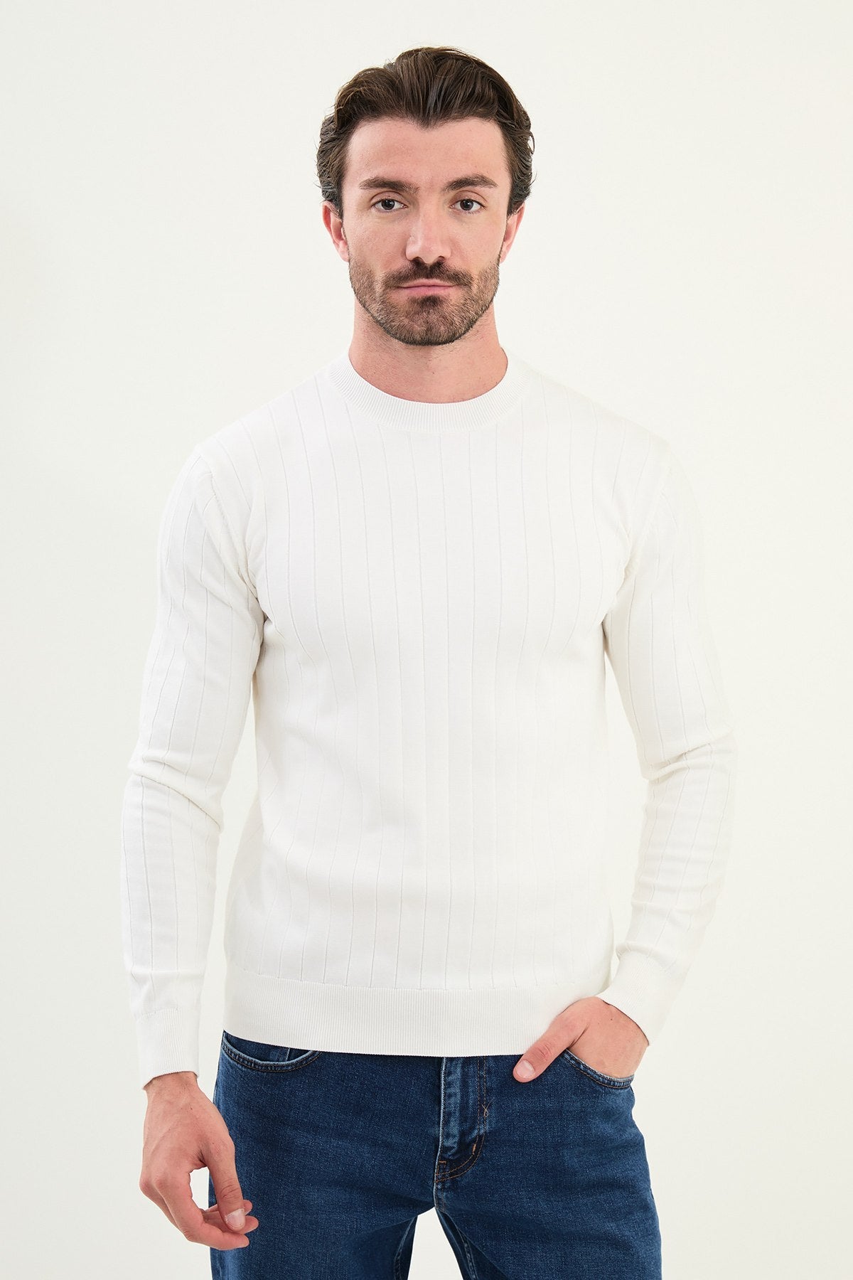 Men’s White Ribbed Slim Fit Knitwear Mockup Sweater - SUITHARBOR