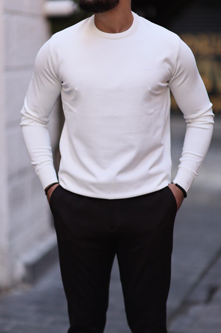Men’s White Slim Fit Crew Neck Knitwear Sweater - SUITHARBOR