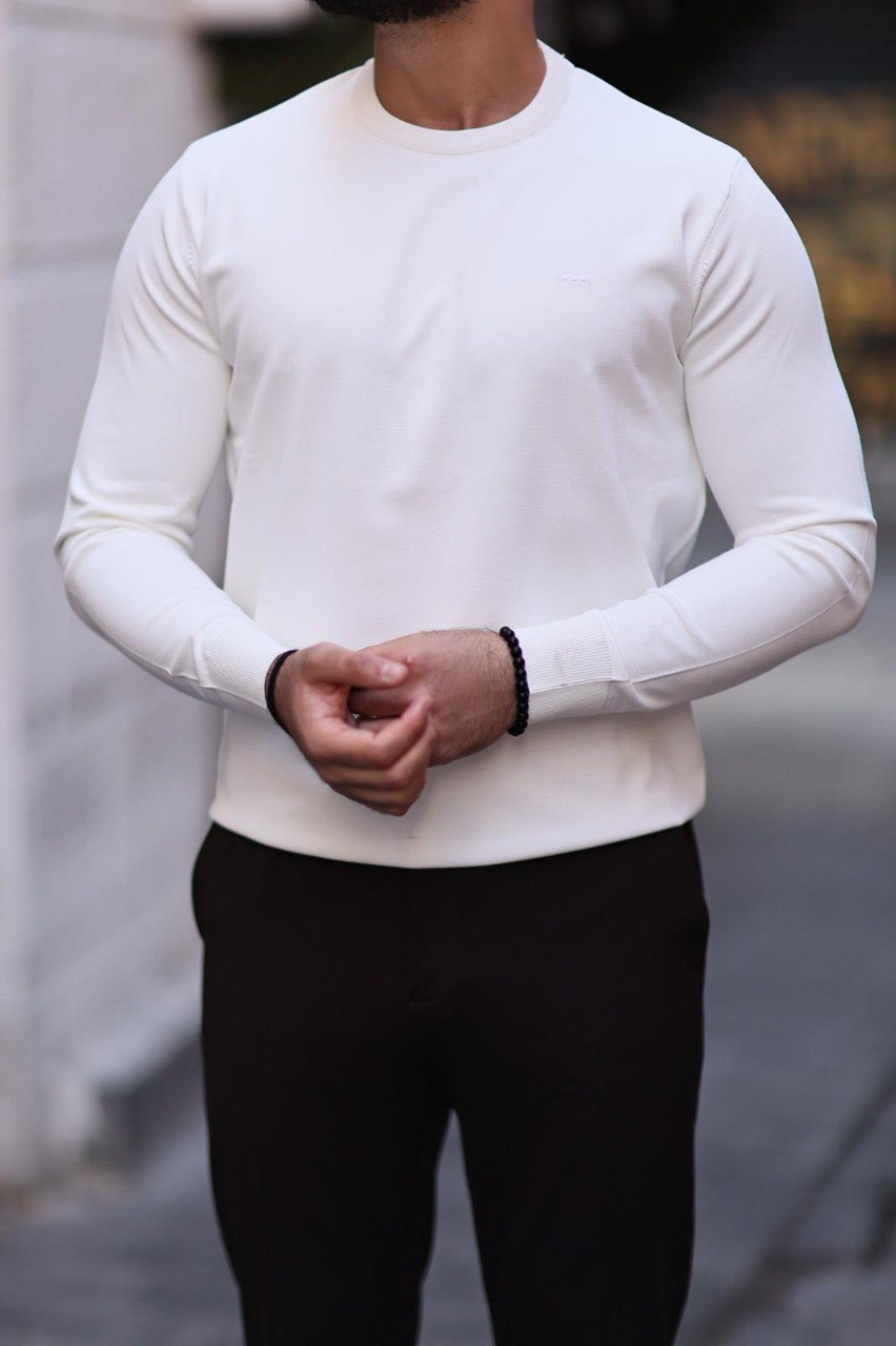 Men’s White Slim Fit Crew Neck Knitwear Sweater - SUITHARBOR