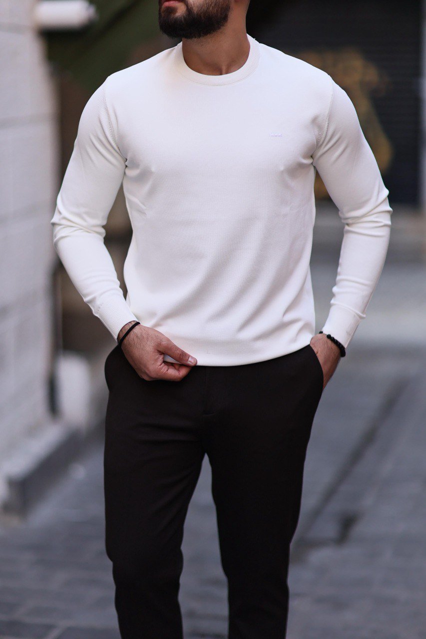 Men’s White Slim Fit Crew Neck Knitwear Sweater - SUITHARBOR
