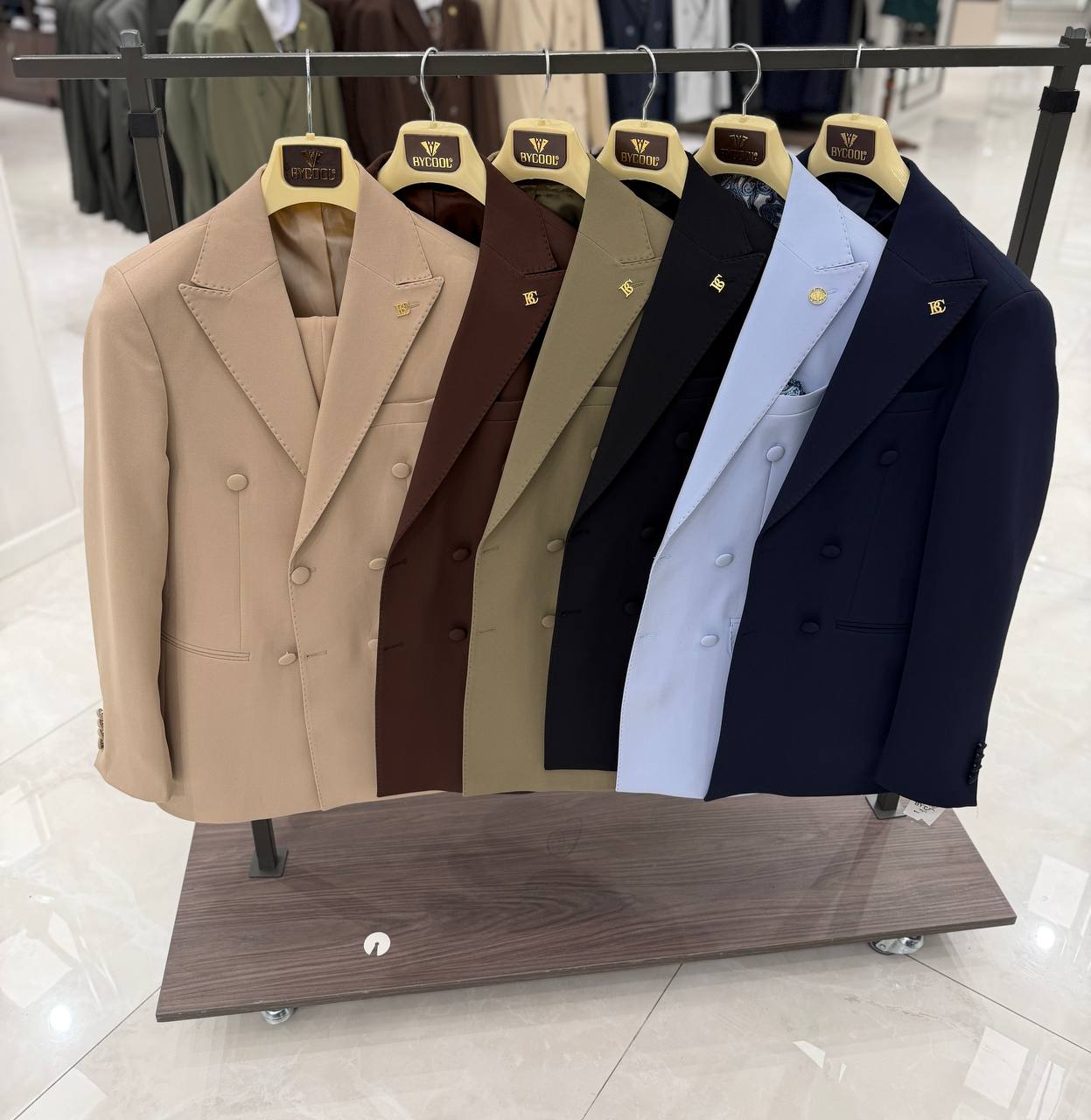 Suitharbor Double-Breasted Slim Fit Prom Suit – Multiple Colors
