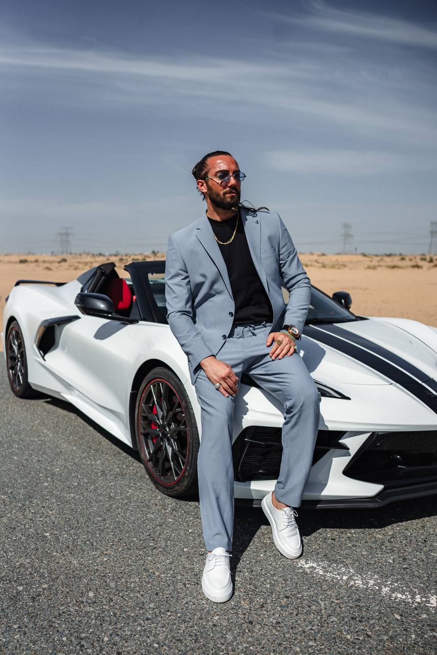 Blue pinstripe tailored suit, image 5