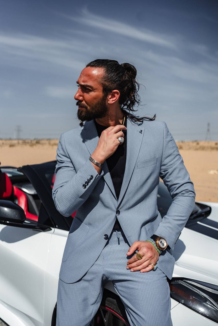Blue pinstripe tailored suit, image 2