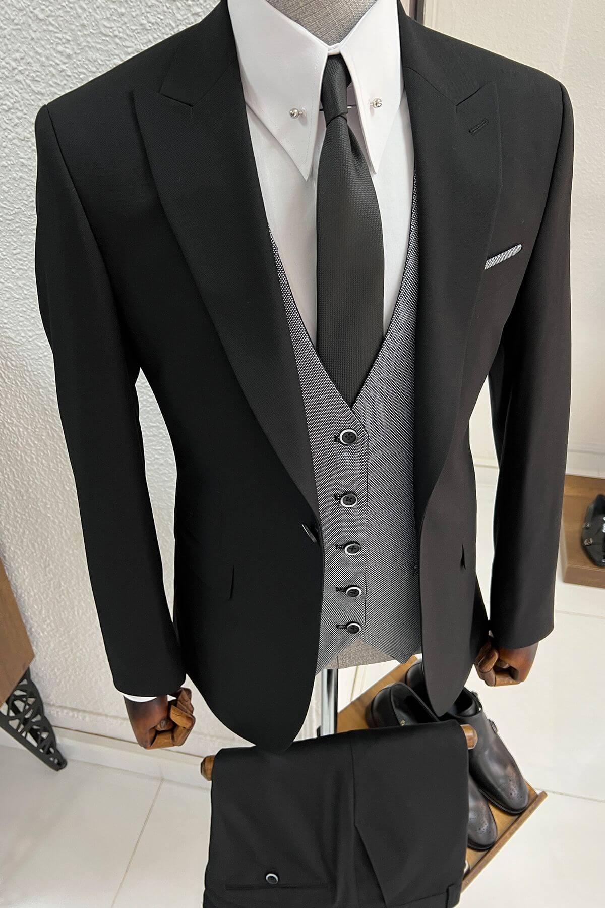 Black and Gray Wool Suit - Look Sharp