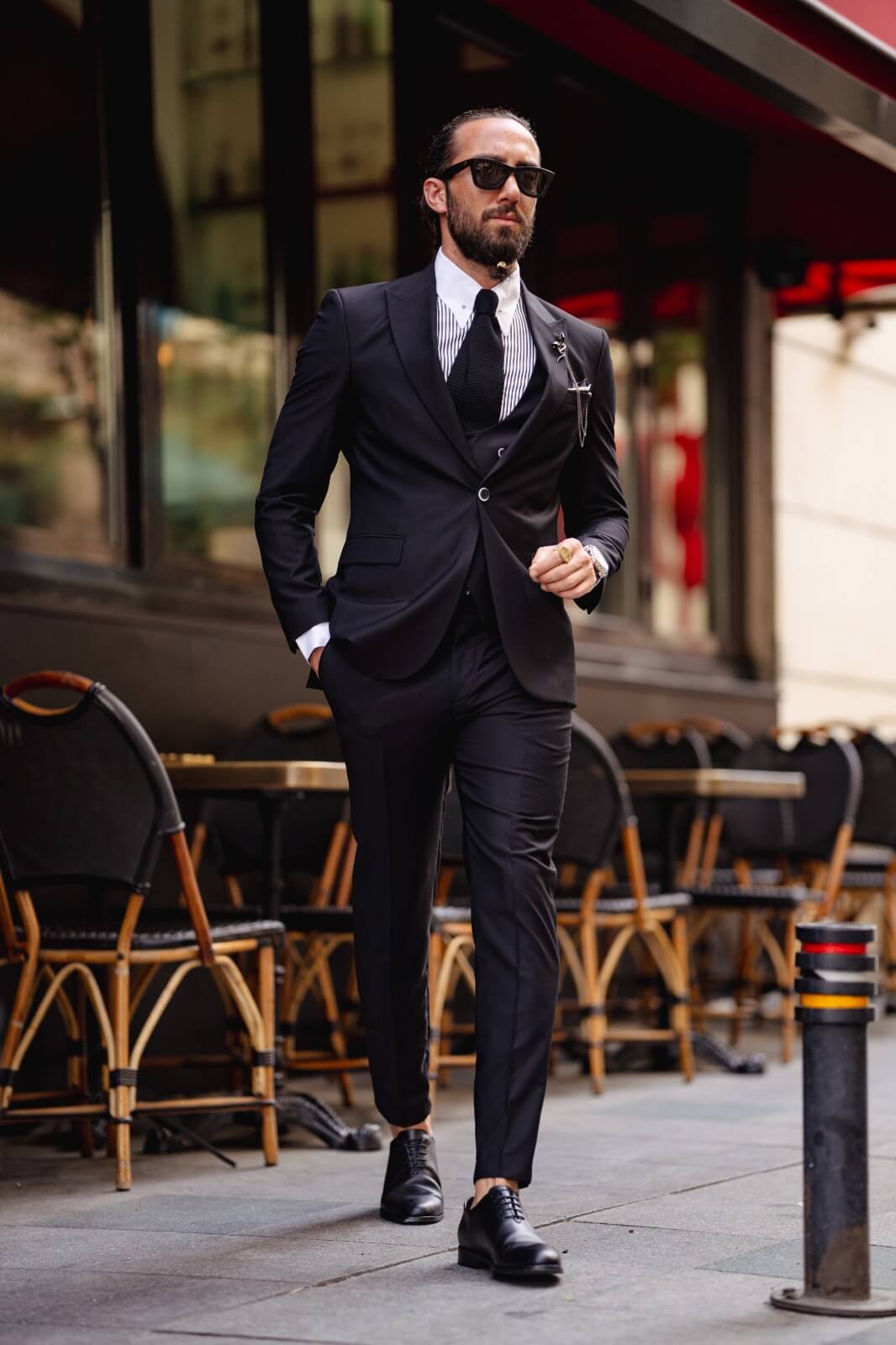 Classic black suit for weddings