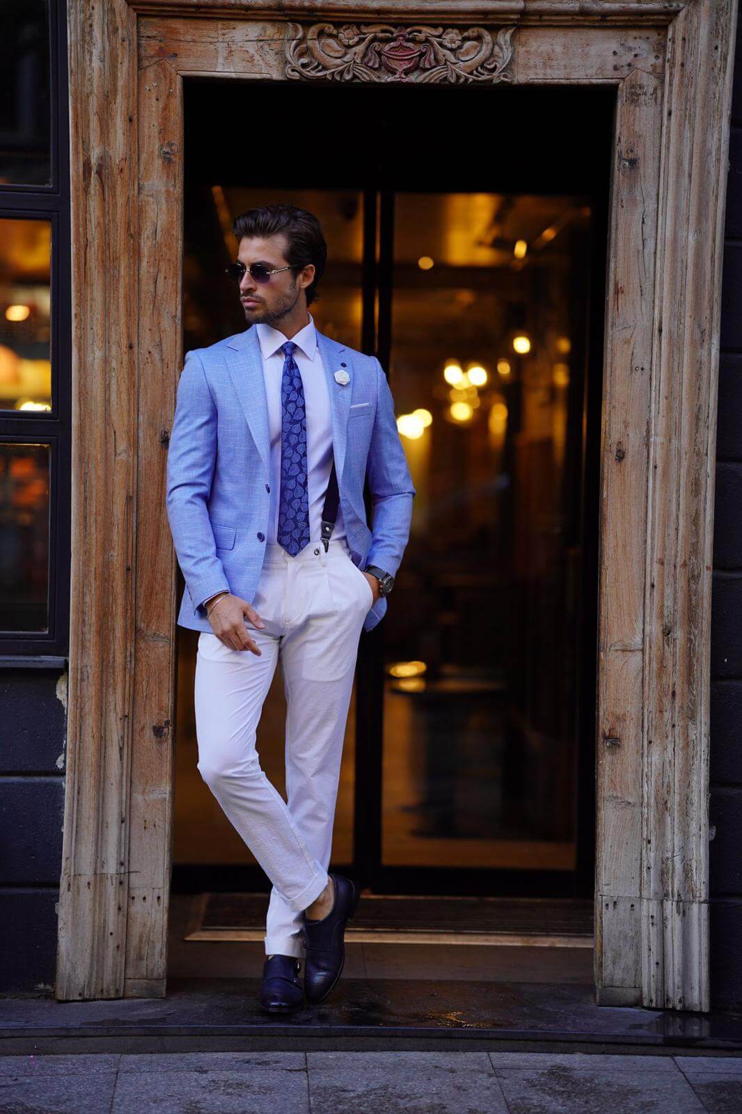 A Mono Collar Linen Blue Jacket on display.